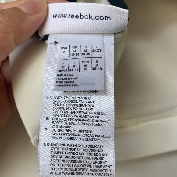 NWOT Reebok High Impact Hero Strong Wire Free Sports Bra in Chalk Size Medium - Picture 12 of 16